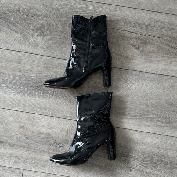 Aquatalia Glossy patent leather Heeled Boots 12! - Picture 3 of 7